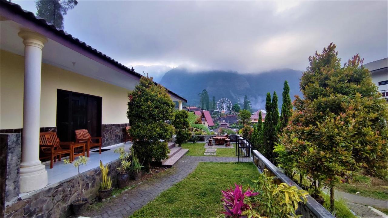 Gubuk Ndeso Homestay Bromo Exterior photo