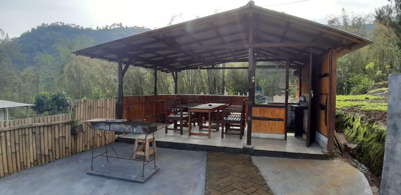 Gubuk Ndeso Homestay Bromo Exterior photo