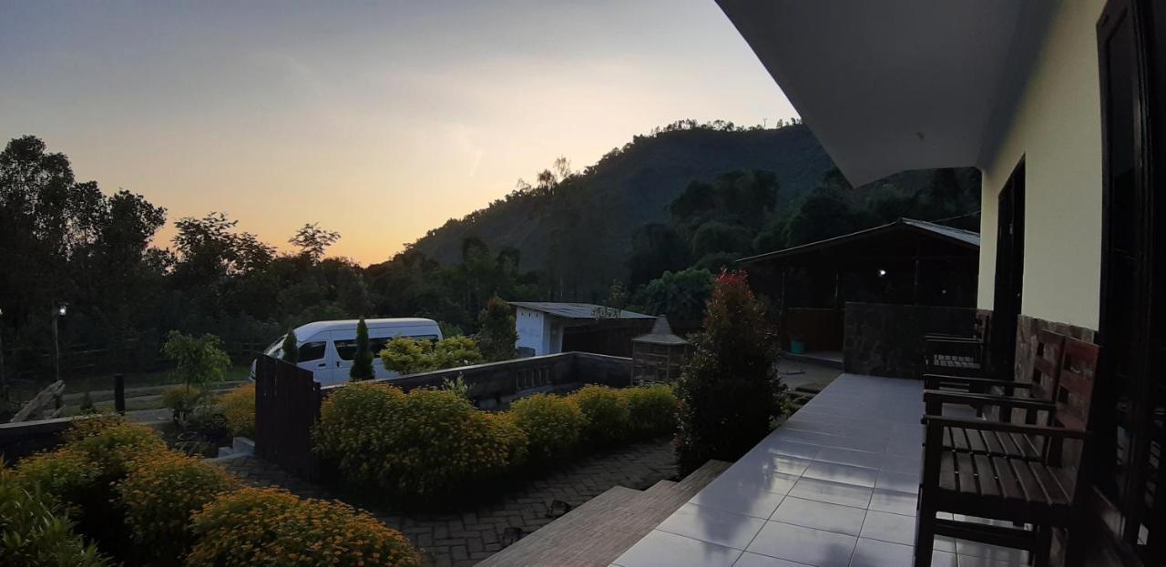 Gubuk Ndeso Homestay Bromo Exterior photo